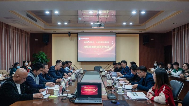 文化传媒公司岗位排名：揭秘行业高薪岗位与晋升路径**